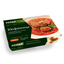 Кюфтенца в доматен сос, чесън и щипка риган